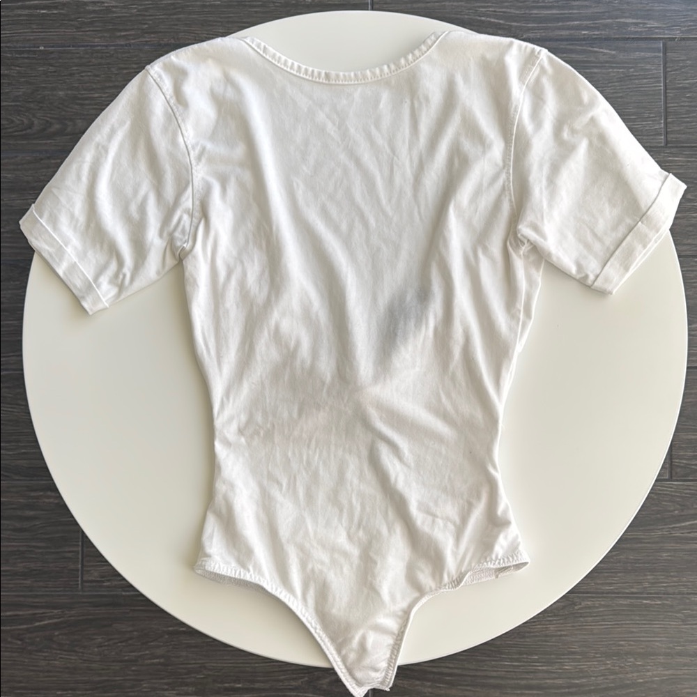 NWOT Missguided Open Back White Short Sleeve Bodysuit Small